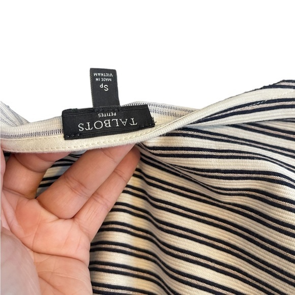 Talbots Women's Stripe Sweater Size Small P Black Cream Metallic Ruffle Sleeve‎ - Picture 6 of 6